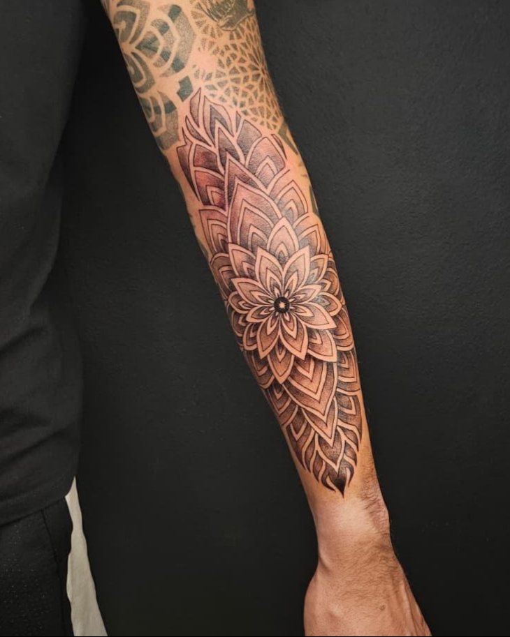 Mandala en el antebrazo